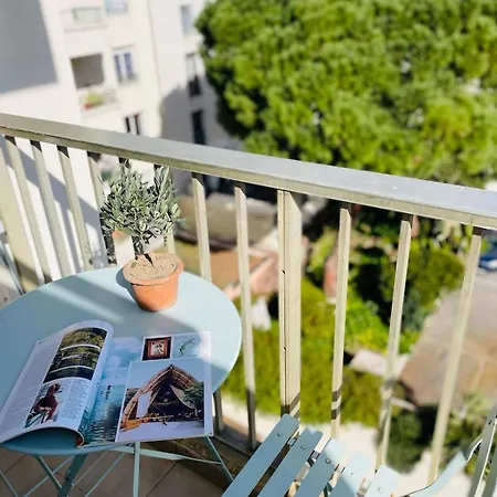 Cosy Avec Clim A 10 Min De La Antibes